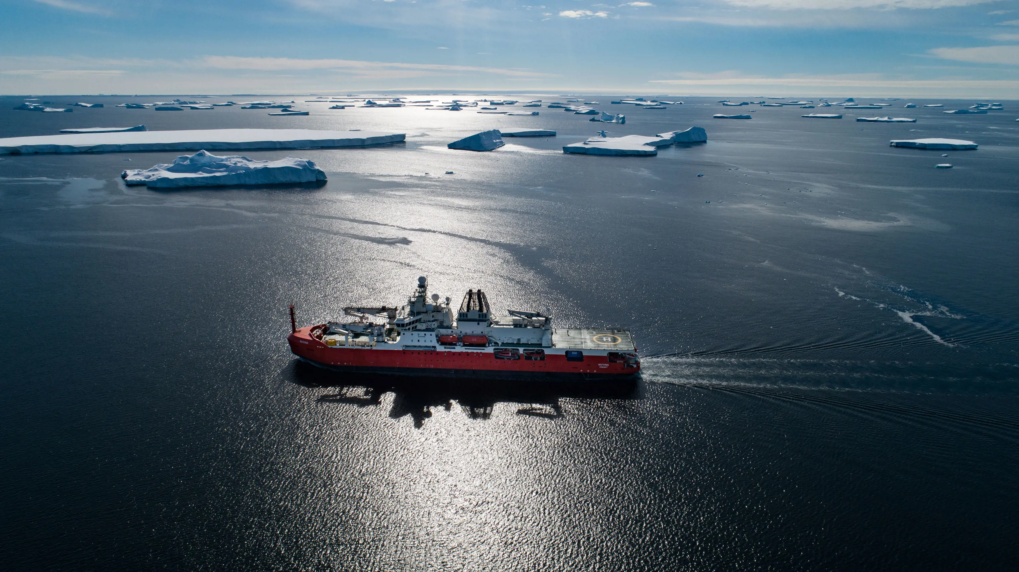 Nuyina in the Southern Ocean, Peterson Bank