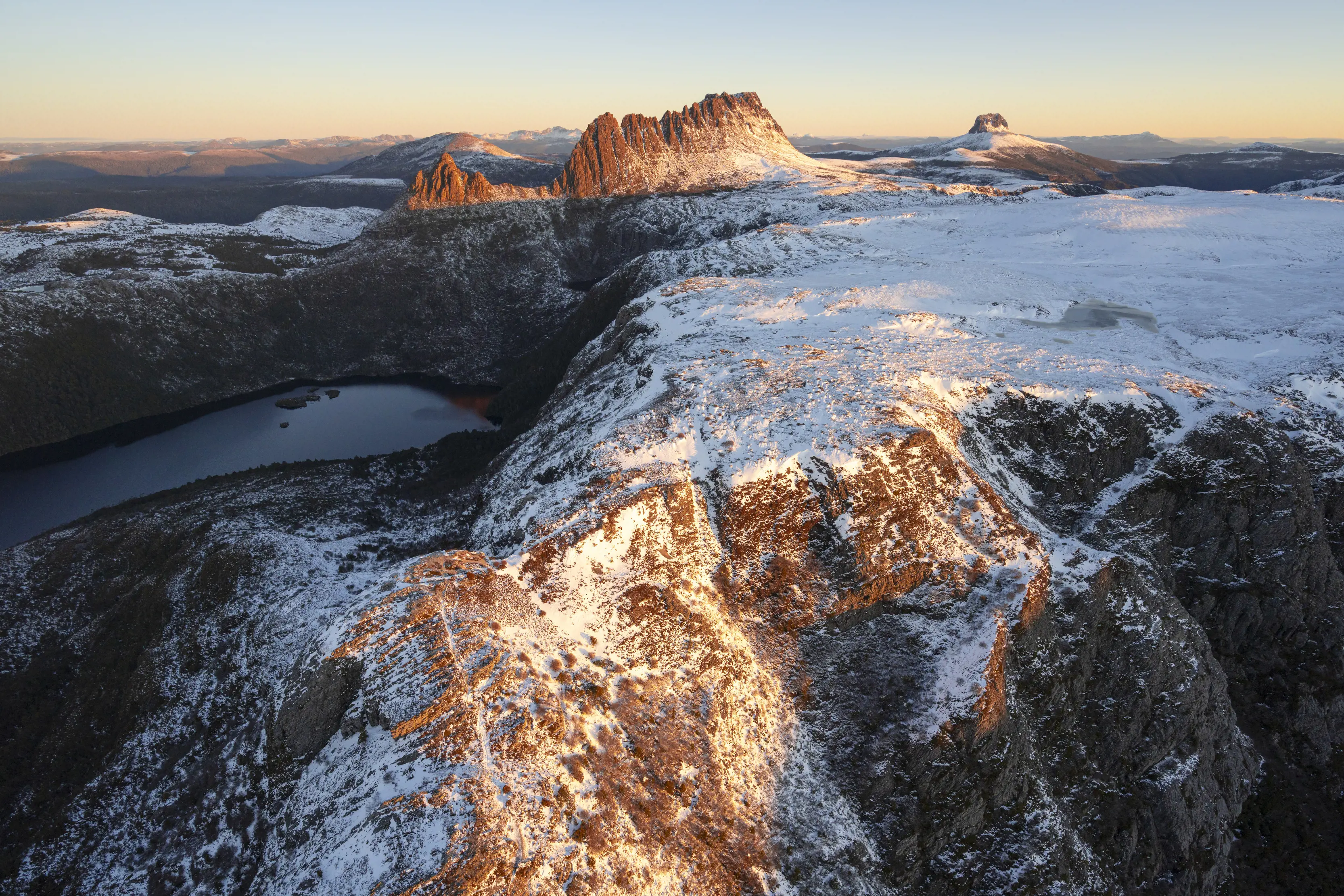 Dove Lake with Cradle Mountain in the background, Cradle Mountain-Lake St Clair National Park.